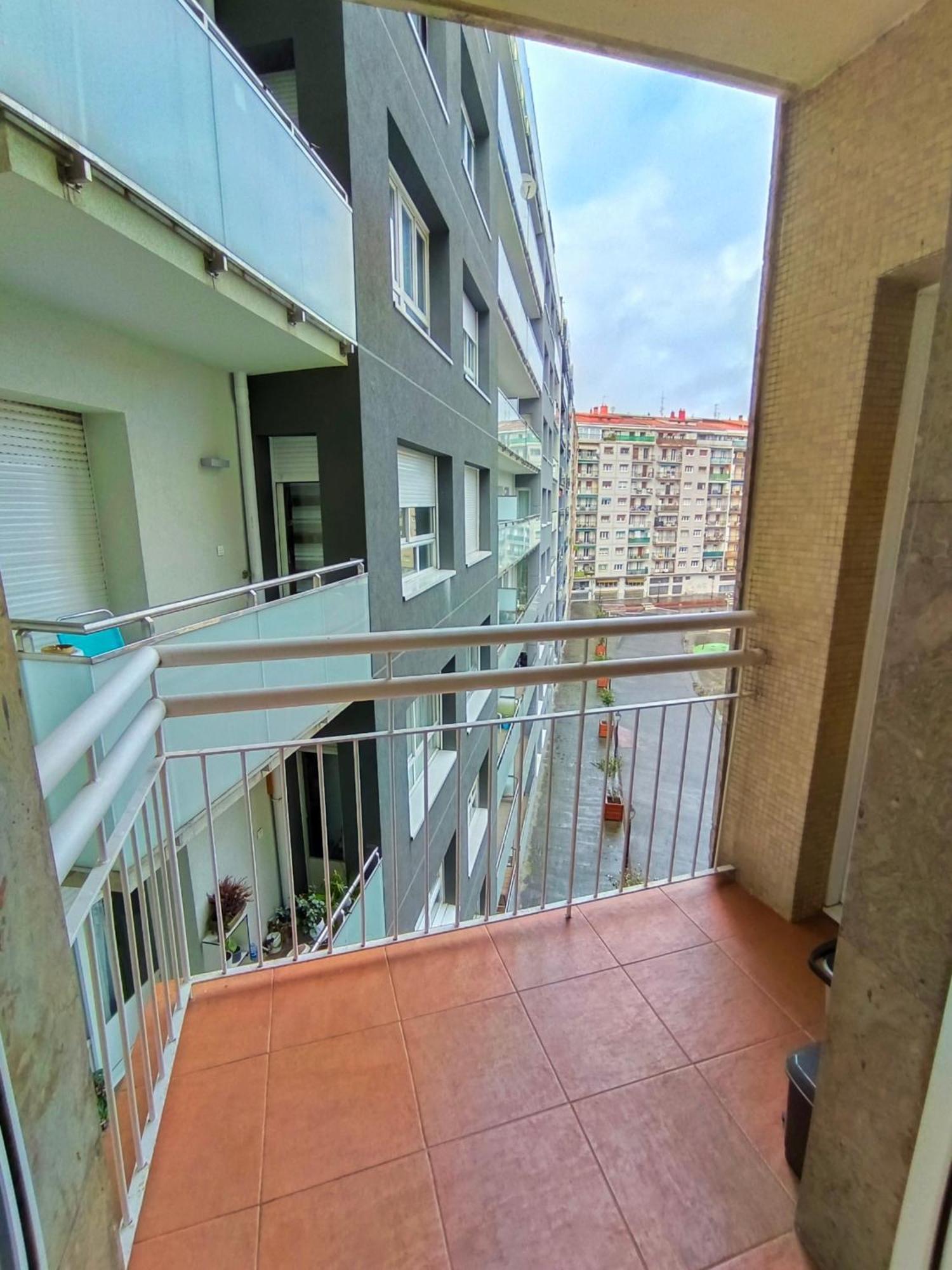 Apartamento Familiar Reformado En Amara, Estadio Anoeta, Donostia-Сан Себастиан Екстериор снимка